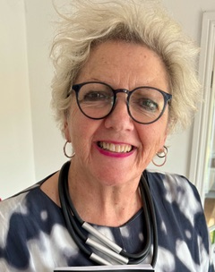 Elspeth Jones Author